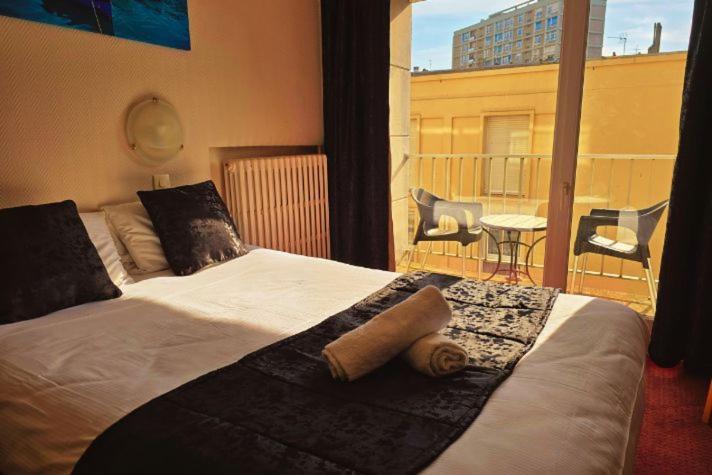 Alexandra Centre Hotel 2*